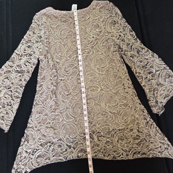 Brittany Black Neutral Sequin Top Size Large - Picture 7 of 9